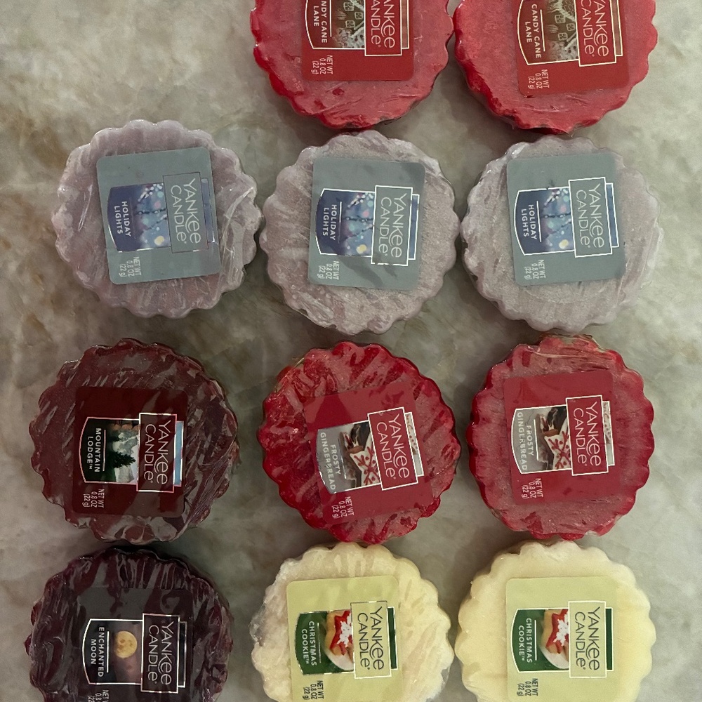 Lot of 11 Yankee Christmas Candle Wax Melts Tarts Variety Pack NEW - Picture 1 of 8